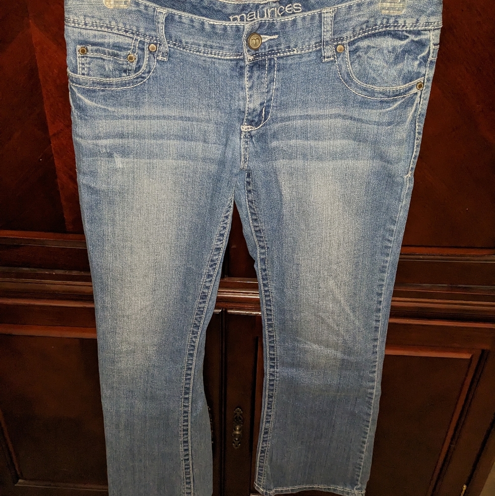 Maurices jeans